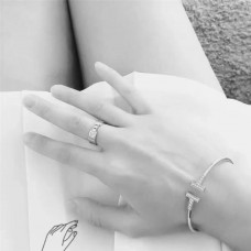 Tiffany Atlas Band With Three Crystals Individual For Dubai Price